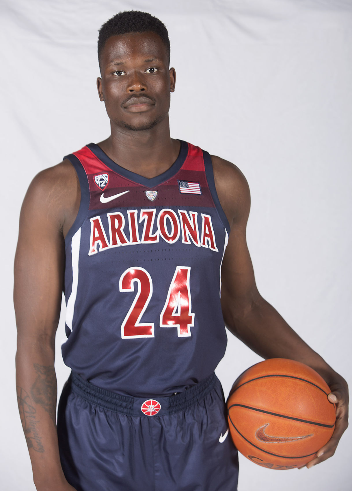 24 Emmanuel Akot